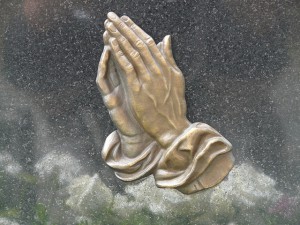 pray-56059_640