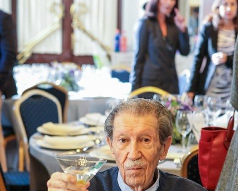 Amigos e instituciones homenajean Manuel Alcántara en su 90 cumpleaños