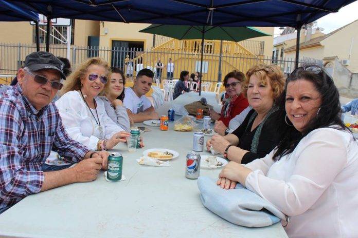 31530684_1967193699957500_6508501154774948114_n