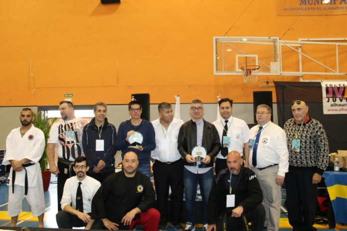 Multitudinaria jornada de artes marciales en Alhaurín de la Torre