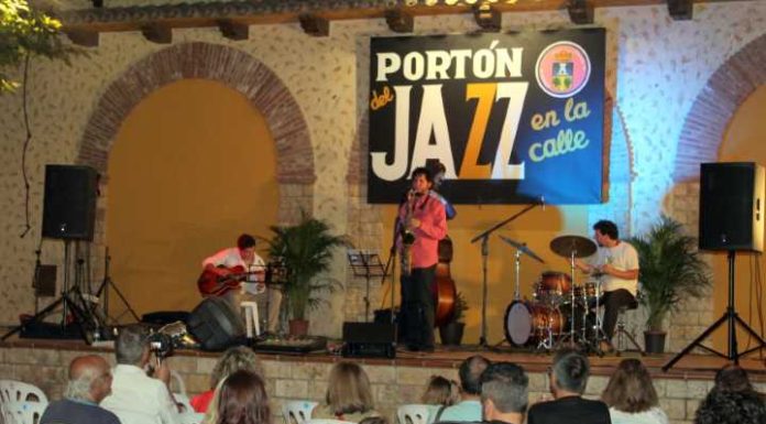 El cuarteto de Daniel Torres protagonizó la segunda cita del Portón del Jazz en la calle