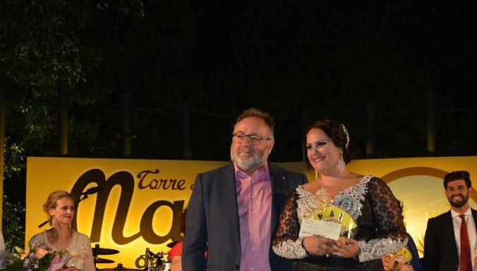 Eva María Hierro gana el XVI Certamen Torre de Coplas de Alhaurín de la Torre