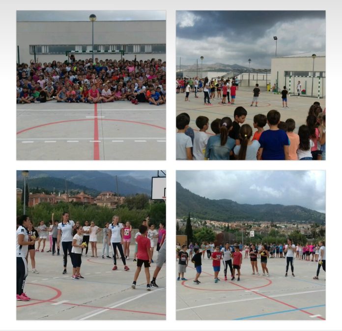 La Escuela de Balonmano de Alhaurín de la Torre visita los colegios del municipio