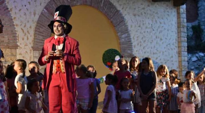 La Botica del Arte Joven llevó la diversión a las calles de Alhaurín durante el fin de semana