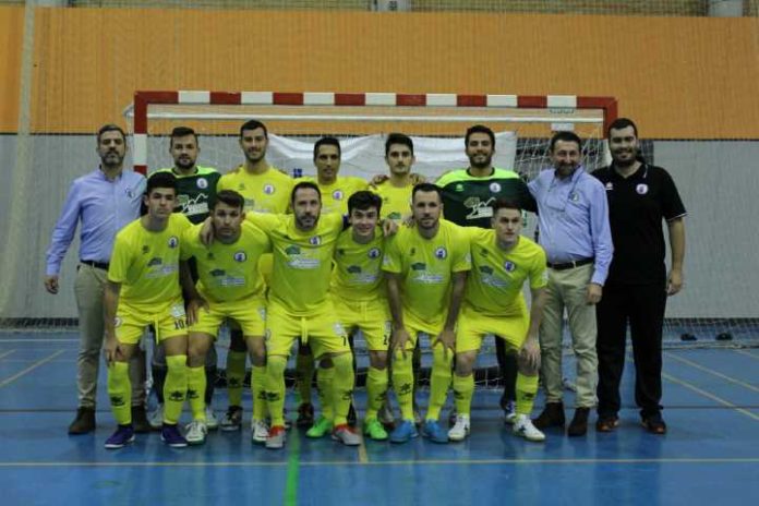 Punto agridulce tras remontar un 0-2 ante el colista (3-3)