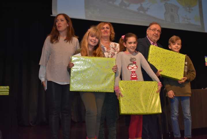 los tres primeros premios