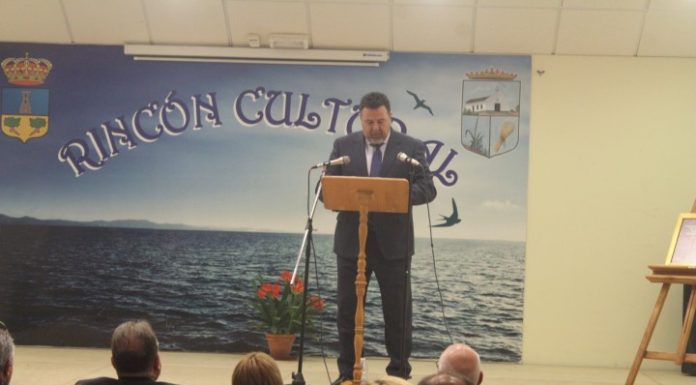 Exaltación de la Semana Santa en el centro social de la barriada El Romeral