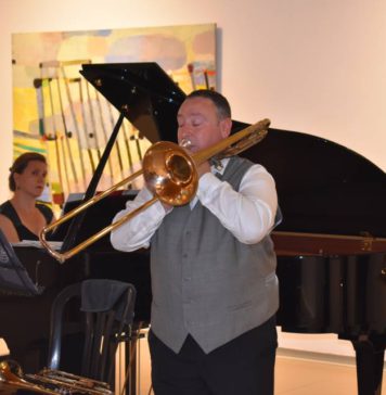 El trombonista vasco Alberto Urretxo cautiva con su concierto de música de cámara