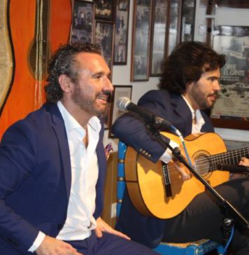 Presentada la nueva directiva de la Peña Flamenca Torre del Cante, que preside Antonio Donaire