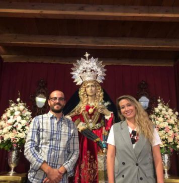 La Asociación de Fieles de María Santísima del Dulce Nombre celebra su besamanos