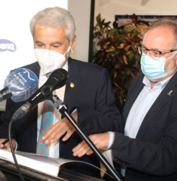 Francisco Cabrera traza un apasionante recorrido histórico por las fortificaciones de Málaga
