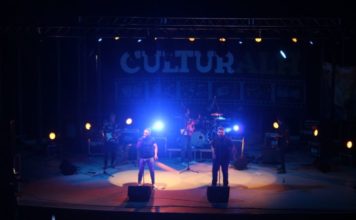 Noche de rock y flamenco en el auditorio de la Finca El Portón