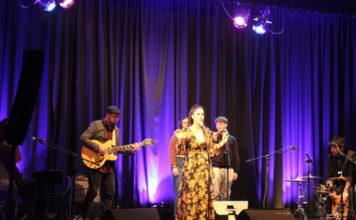 El grupo Calma emociona al público en un brillante concierto en Alhaurín de la Torre