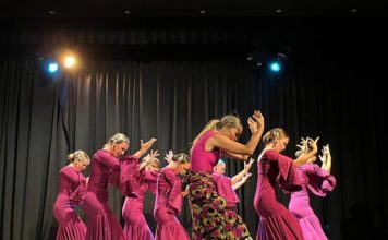 Gran actuación del grupo de flamenco de Lourdes Nieto
