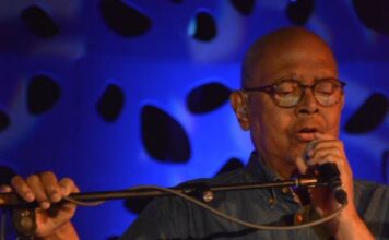 Pablo Milanés lleva sus ‘Días de Luz’ al Portón y encandila a un millar de espectadores