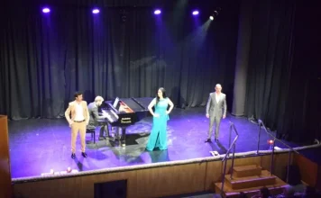 Alhaurín de la Torres se llena de música, poesía y humor con ‘Un atípico quarteto lírico’