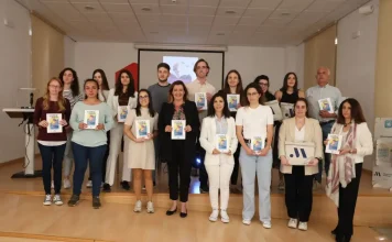 La Diputación presenta la segunda edición de ‘Escríbeme Málaga’ con 36 relatos de jóvenes de la provincia