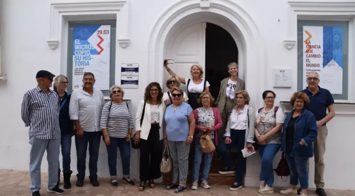 Los clubes de lectura visitan el MAE en el Día Internacional de los Museos