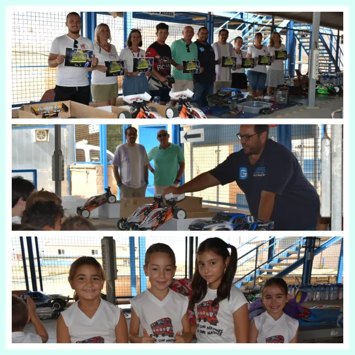 Medio centenar de niños del Campamento de Verano Campus Inglés visitan el Circuito de Radio Control