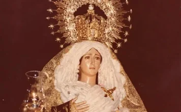 Los Paneles Gigantes de Calle Málaga lucirán una Muestra Relativa al 50º Aniversario de La Virgen de Los Dolores