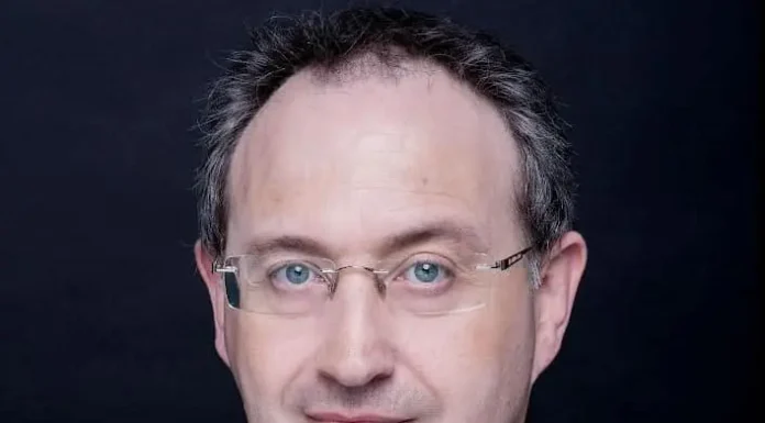 La Platea recibe este sábado, 28 de octubre, al productor teatral Jesús Cimarro