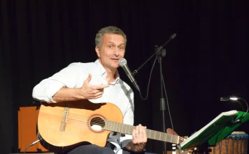 El Cantautor José Vela protagoniza un concierto a Beneficio de La Asociación Vites