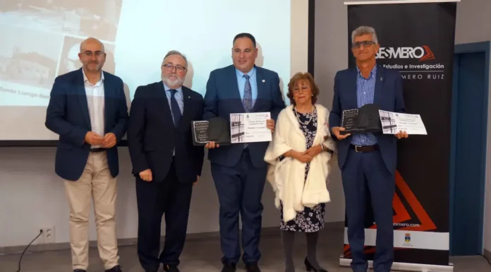 Multitudinaria gala de entrega del VII Premio Sesmero de Investigación a Pérez y Luengo VII Premio Sesmero de Investigación. Presentación de trabajos ganadores y Homenaje a Mª Tere Campos