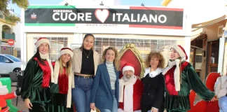 Papá Noel y sus elfos visitan Alhaurín de la Torre