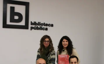 Presentado en la Biblioteca el libro 'La distancia entre tu corazón y yo'