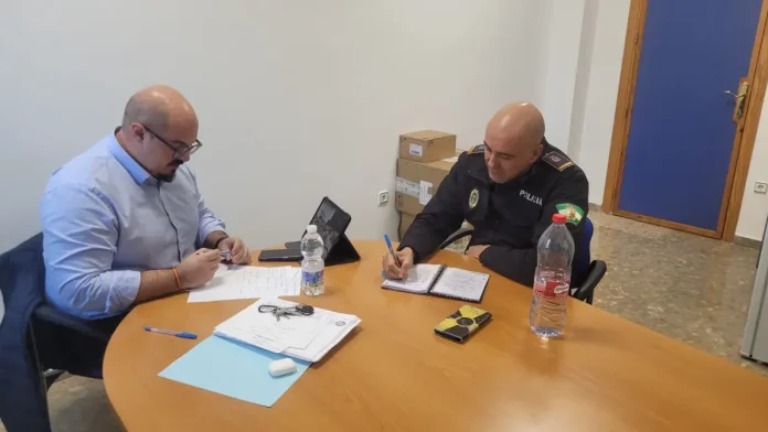 reunion plan de trafico_12_04_2023 La Policía Local diseña el plan de seguridad para el recorrido de la Cabalgata por la travesía