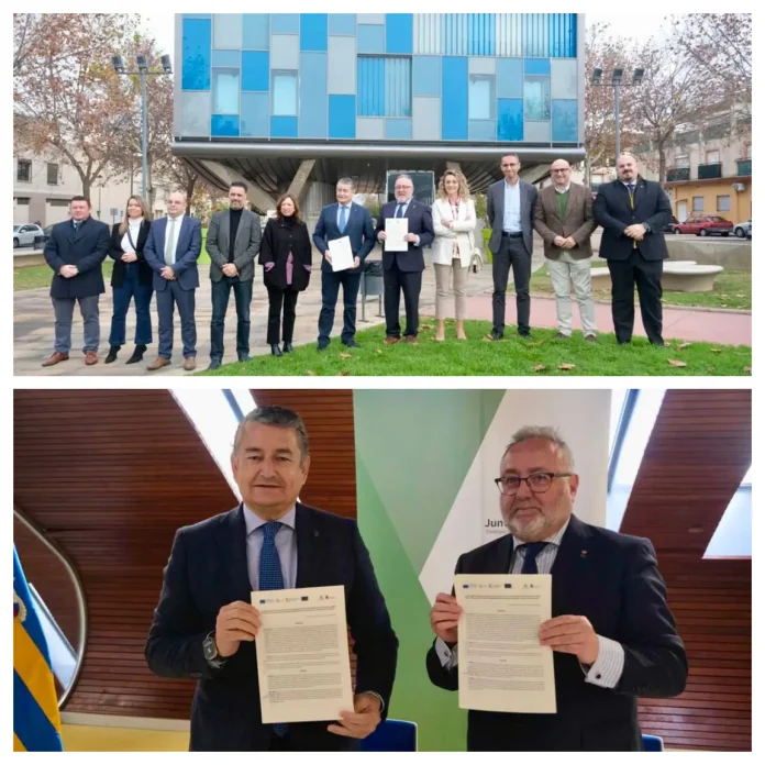 Junta y Ayuntamiento de Alhaurín de la Torre firman el acuerdo para crear el centro Smart Mobility