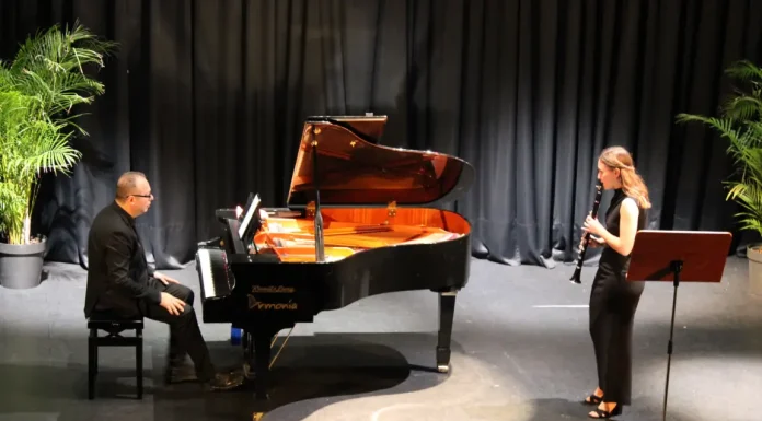 La Clarinetista Elvira Montoya cierra con brillantez el Ciclo Musical "Alhaurín suena en Femenino"