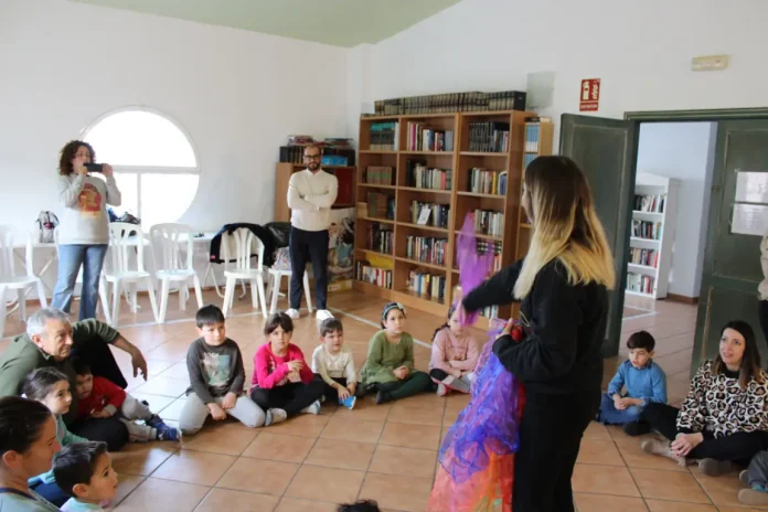 El Programa "Vecinalh" lleva un singular Taller de Música al Centro Social de Pinos de Alhaurín
