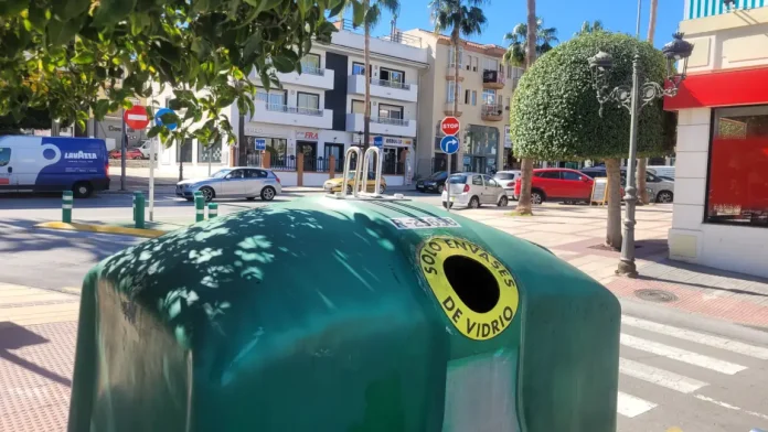 Ecovidrio y el Ayuntamiento de Alhaurín de la Torre impulsan el reciclaje de vidrio entre los establecimientos hosteleros