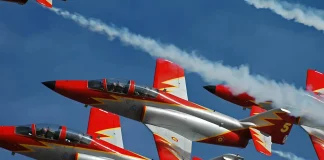 Alhaurín de la Torre pide un avión de la Patrulla Águila para incorporarlo al patrimonio urbano