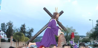 Jesús Caído recorre en Vía Crucis el entorno del Cementerio Municipal de Alhaurín de la Torre