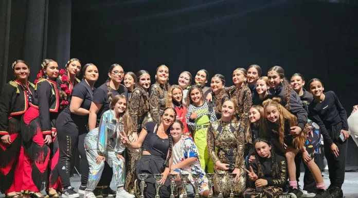 La Escuela de Baile Mar de Rosas Triunfa en el VII Concurso de Baile Ciudad de La Línea La Escuela de Baile Mar de Rosas Triunfa en el VII Concurso de Baile Ciudad de La Línea