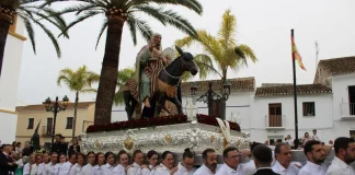 Brillante traslado de la Pollinica de Alhaurín de la Torre hasta El Portón