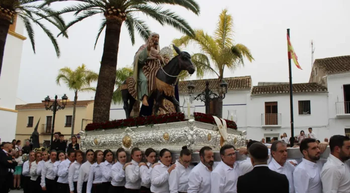 Brillante traslado de la Pollinica de Alhaurín de la Torre hasta El Portón