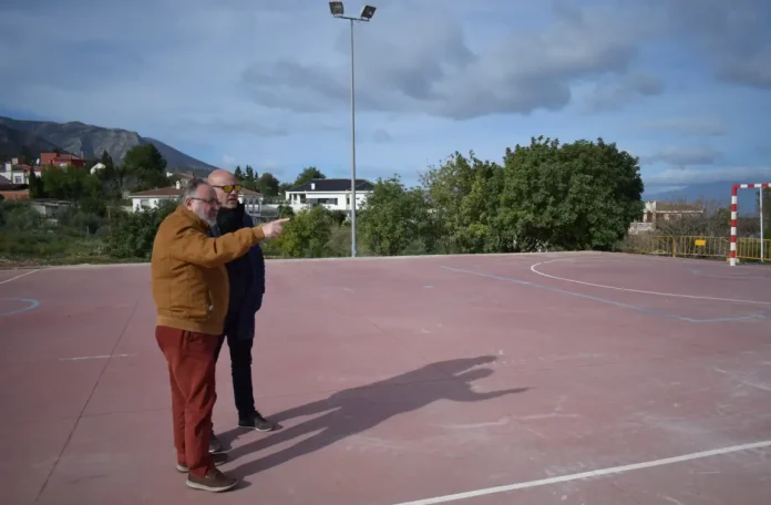 El Ayuntamiento reformará un área deportiva al aire libre en Pinos de Alhaurín