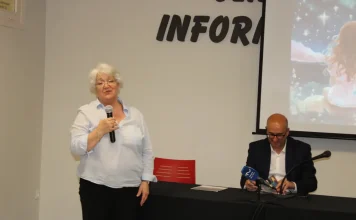 La docente Maite Cantero presenta su primer libro