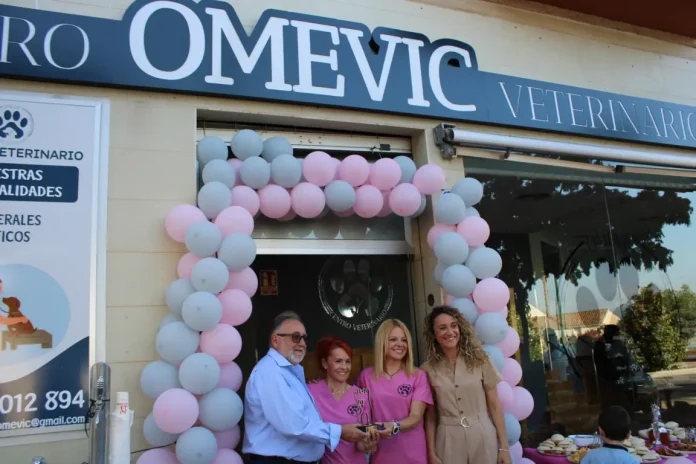 Inaugurado un nuevo Centro Veterinario en Alhaurín de la Torre, OMEVIC, en La Avenida Isaac Peral