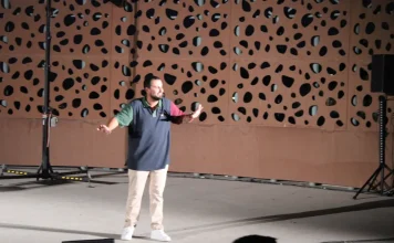 El reconocido humorista Juan Amodeo llena El Portón con su divertido show