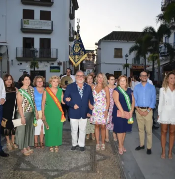 Exitoso arranque de la Verbena Popular de los 60