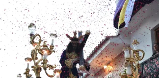 Alhaurín de la Torre se rinde ante la histórica procesión de Nuestro Padre Jesús Nazareno por su 75º aniversario