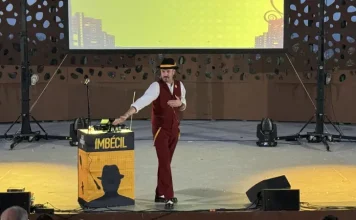 El humor de Alex O’Dogherty triunfa en El Portón