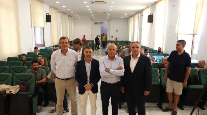 La 26ª campaña ‘El deporte es vida en la provincia’ de la Diputación y el Unicaja CB llevará a 2.000 malagueños de 65 municipios a los partidos del club