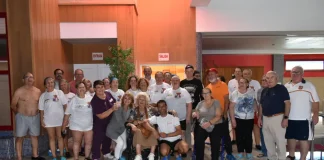 Integrantes de AMFAT protagonizan un ensayo de sincronización acuática en el Centro Acuático Municipal