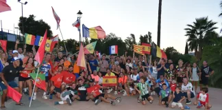 Desfile de Clubes marca el inicio de la 3ª Copa Internacional de Clubes de Pádel en Alhaurín de la Torre