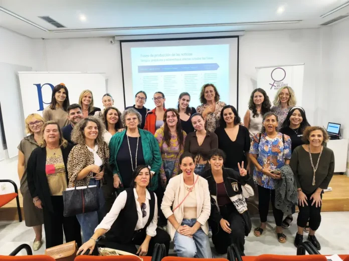 Periodistas se forman para combatir los estereotipos sexistas en comunicación política